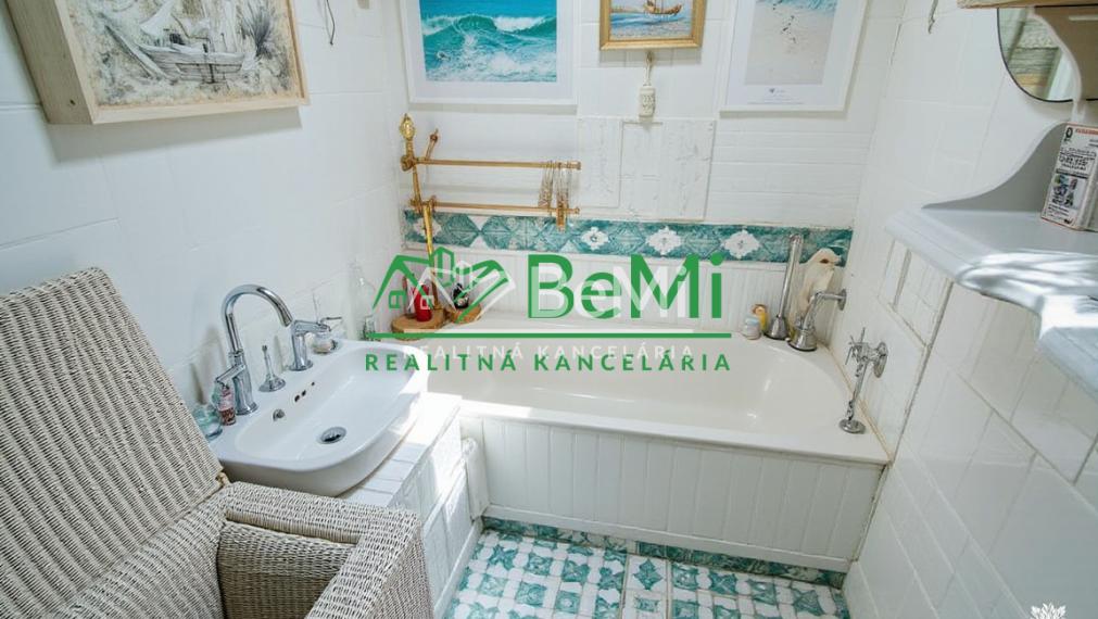 2 izbový byt  s loggiou v Lučenci na predaj