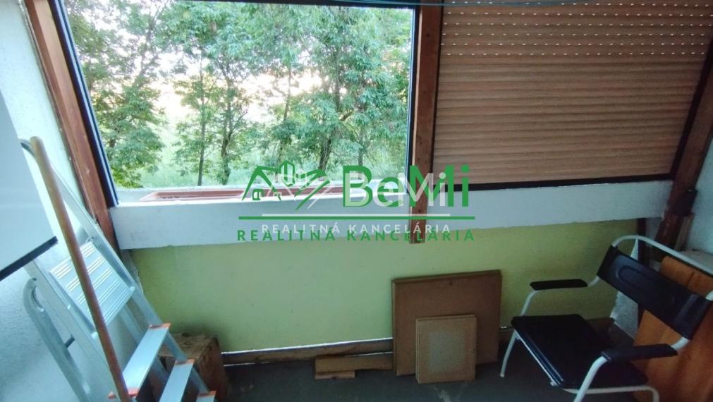 2 izbový byt  s loggiou v Lučenci na predaj