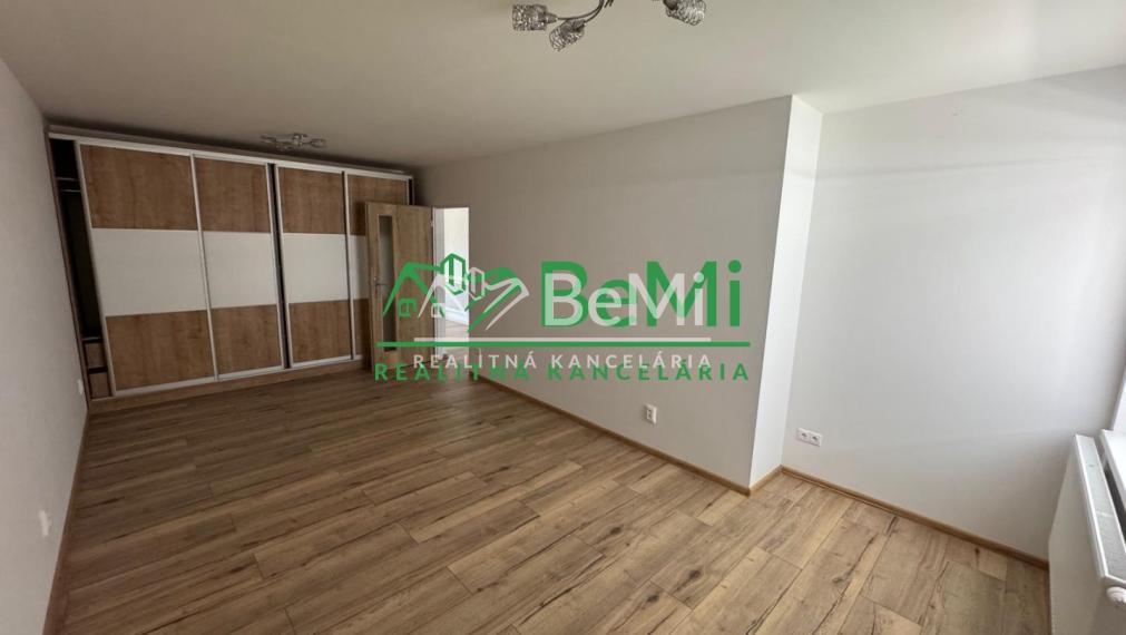 Priestranný 2-izbový byt v Mútnom