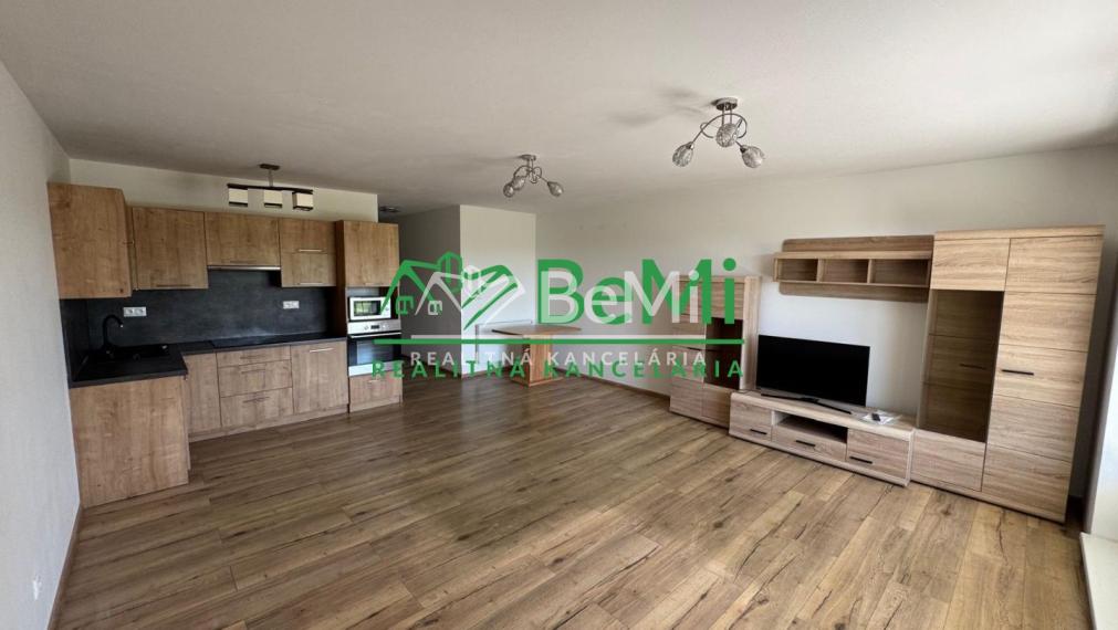 Na prenájom 2-izbový byt v Mútnom