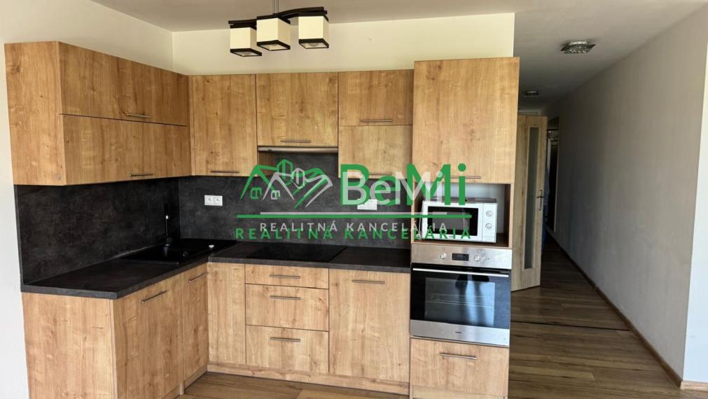 Na prenájom 2-izbový byt v Mútnom