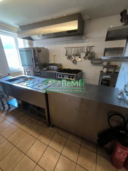 Penzión s reštauráciou, Kysucké Nové Mesto, 826m2