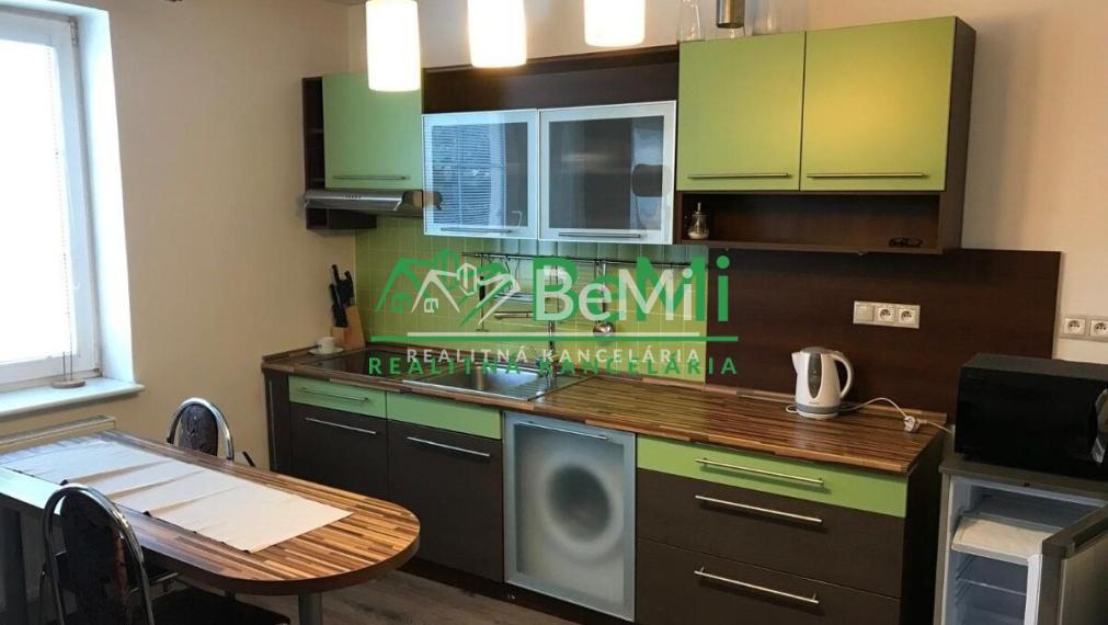 Penzión s reštauráciou, Kysucké Nové Mesto, 826m2