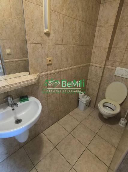 Penzión s reštauráciou, Kysucké Nové Mesto, 826m2