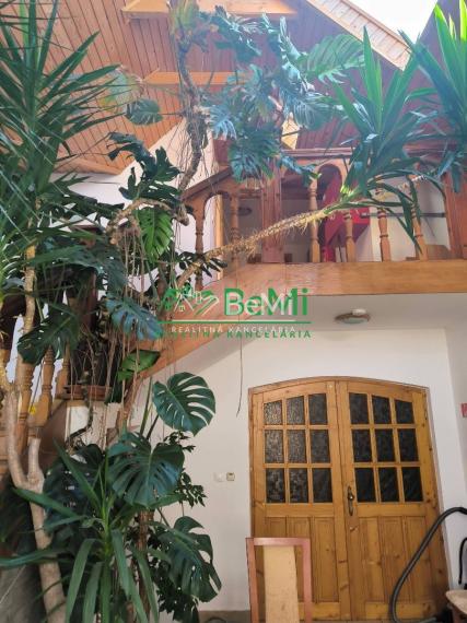 Penzión s reštauráciou, Kysucké Nové Mesto, 826m2