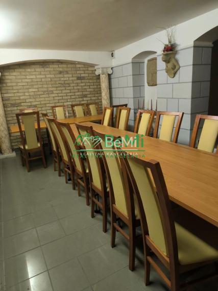 Penzión s reštauráciou, Kysucké Nové Mesto, 826m2