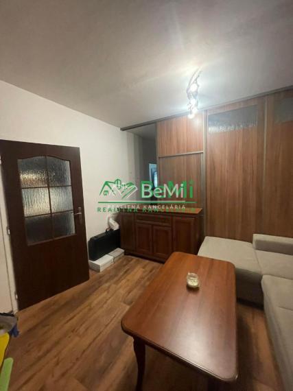 Predaj  veľký 2 izbový byt ZNÍŽENÁ CENA  - LEVICE (099-112-MIJK)