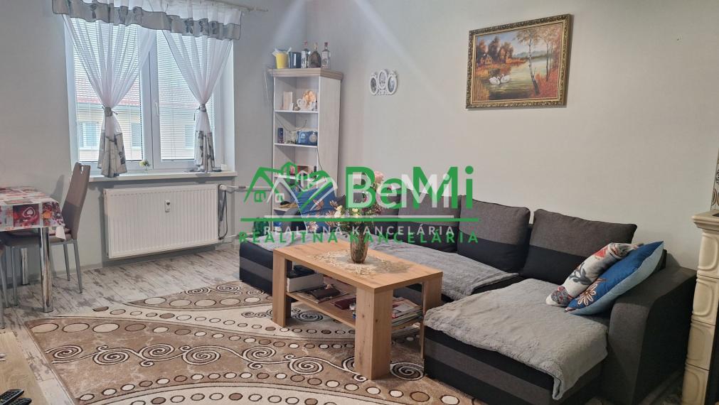 Pekný  2-izbový byt v Slavošovciach  - NA PREDAJ