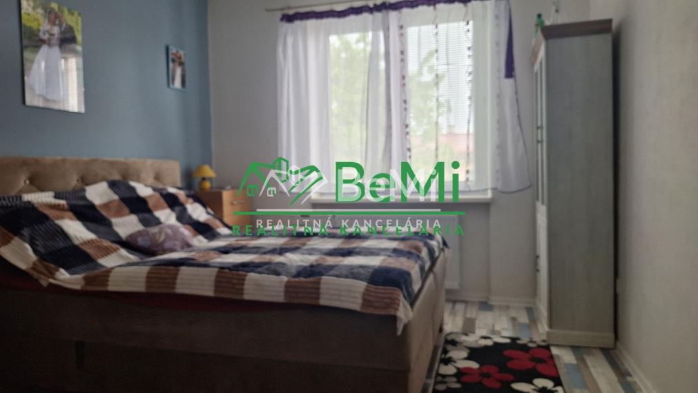 Pekný  2-izbový byt v Slavošovciach  - NA PREDAJ