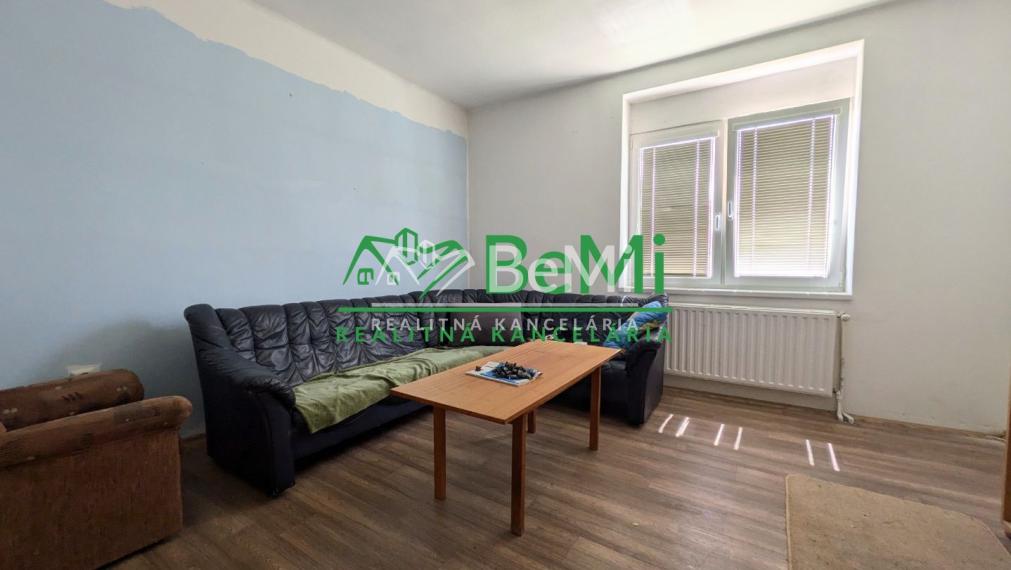 Predaj, rodinný dom - Zlaté Moravce (1222-12-AFI)