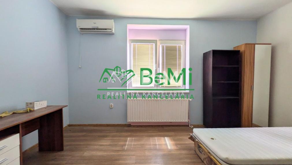 Predaj, rodinný dom - Zlaté Moravce (1222-12-AFI)