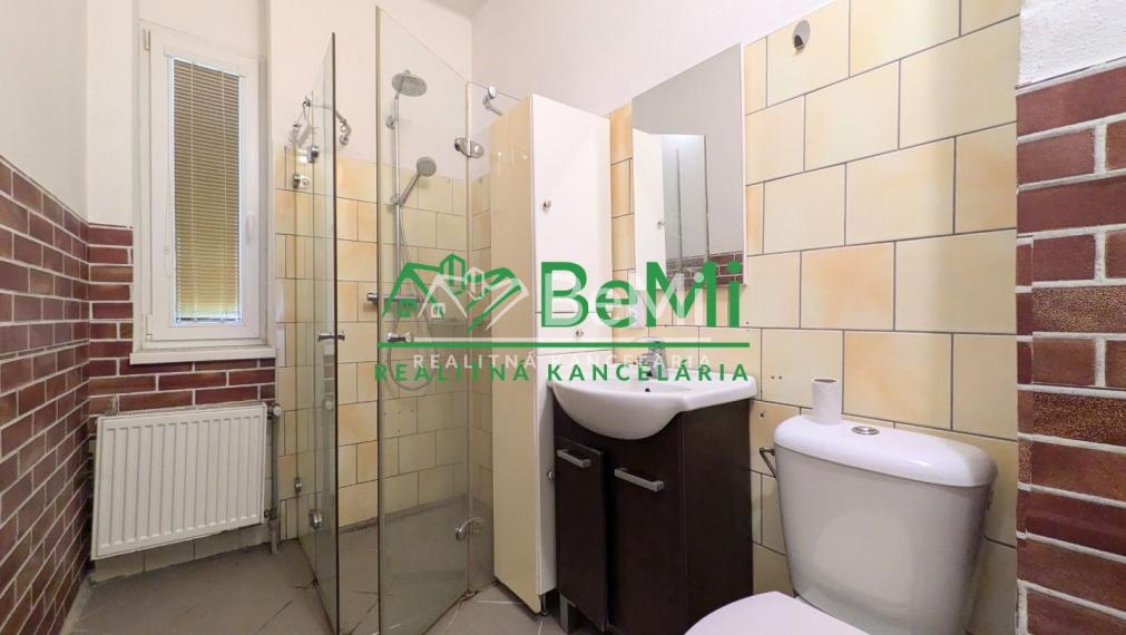 Predaj, rodinný dom - Zlaté Moravce (1222-12-AFI)