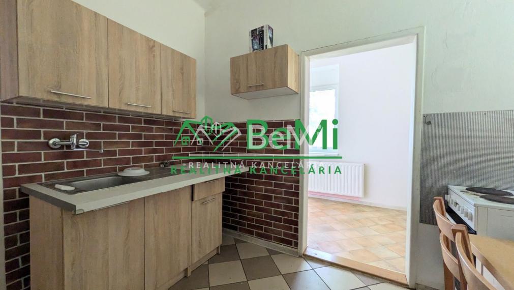 Predaj, rodinný dom - Zlaté Moravce (1222-12-AFI)