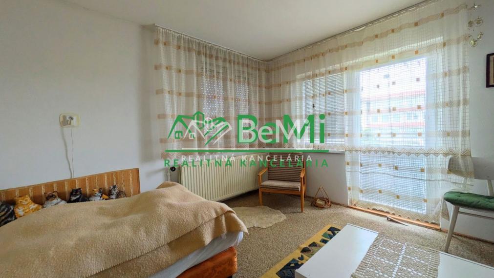 Predaj, rodinný dom - Zlaté Moravce (1211-12-AFI)