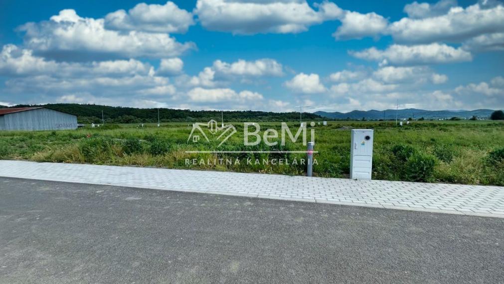 Pozemok v lukratívnej novovznikajúcej lokalite,Sliač