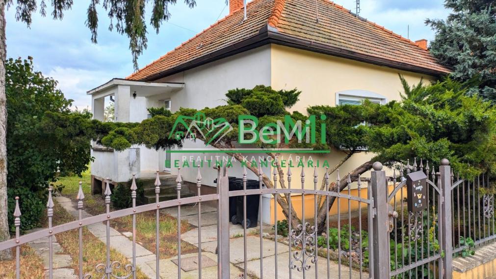 Predaj, rodinný dom - Zlaté Moravce (1221-12-AFI)