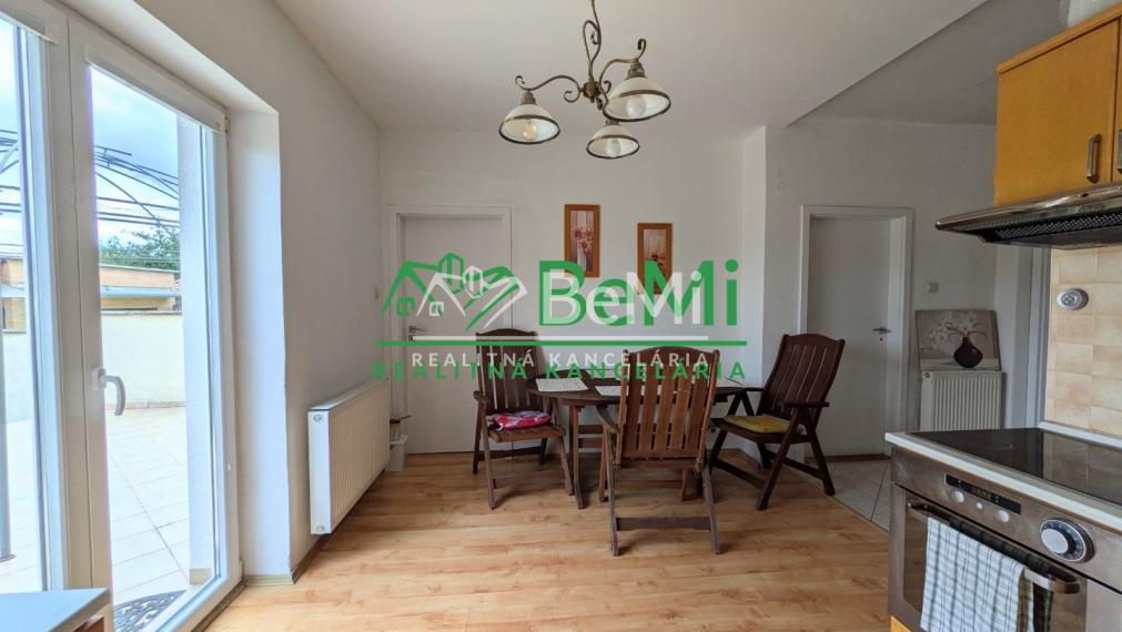 Predaj, rodinný dom - Zlaté Moravce (1221-12-AFI)