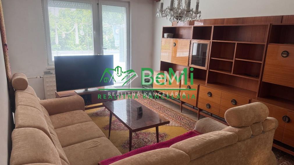 4 izbový byt, Chrenová - čiastočná rekonštrukcia balkón, pivnica