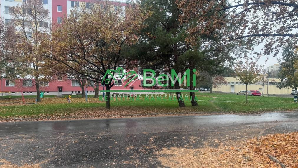 4 izbový byt, Chrenová - čiastočná rekonštrukcia balkón, pivnica