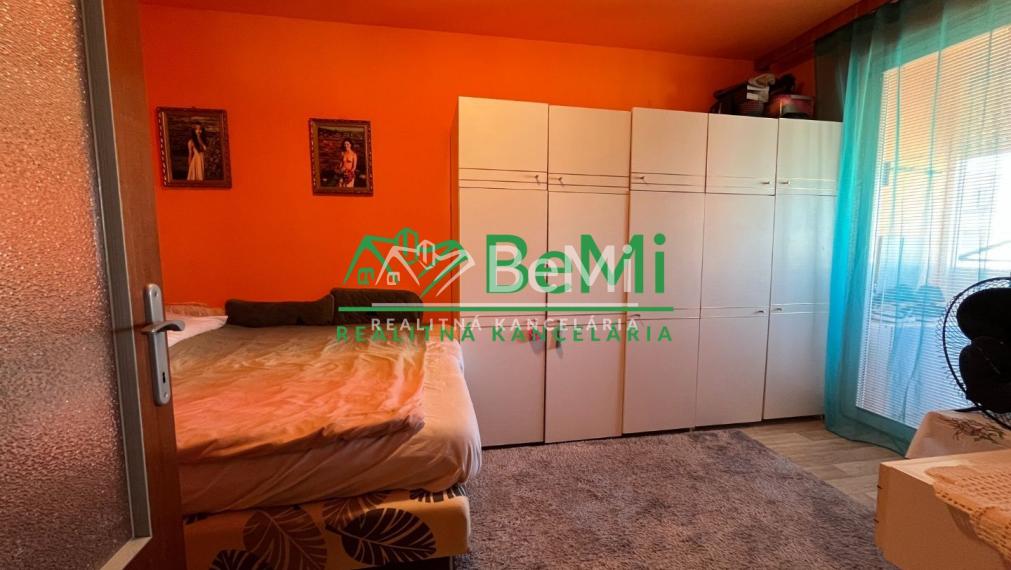 Predaj  3 izbový byt  - LEVICE (100-113-MIJK)