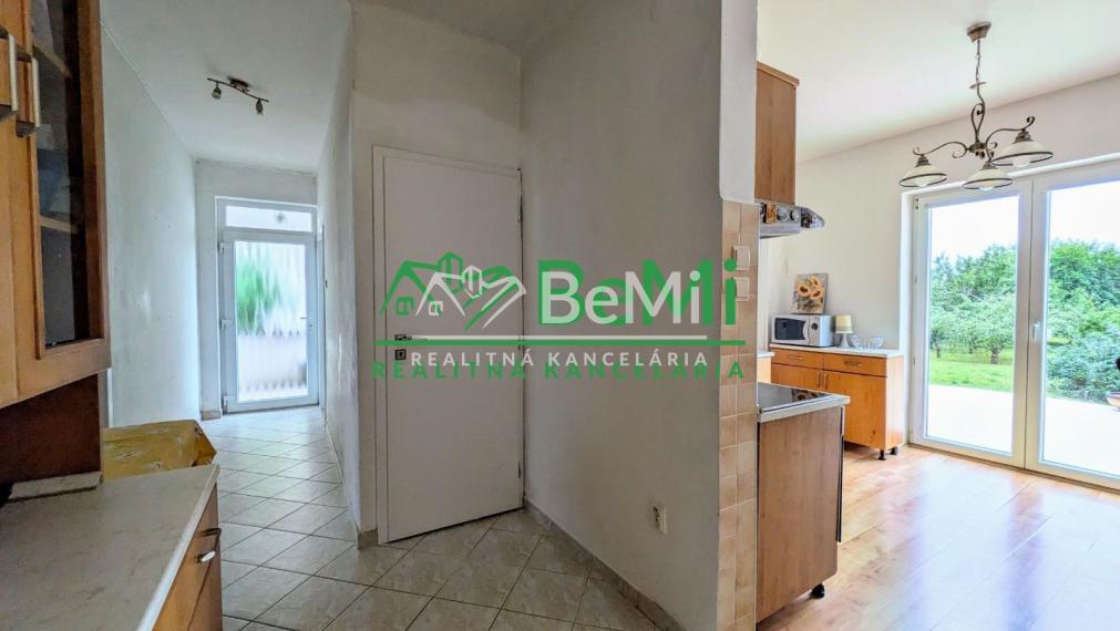 Predaj, rodinný dom - Zlaté Moravce (1221-12-AFI)