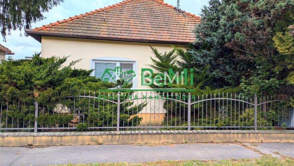 Predaj, rodinný dom - Zlaté Moravce (1221-12-AFI)