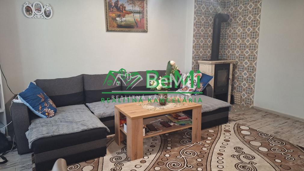 Pekný  2-izbový byt v Slavošovciach  - NA PREDAJ