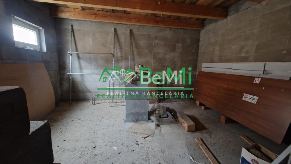 Obchodné priestory v Dobšinej - NA PREDAJ