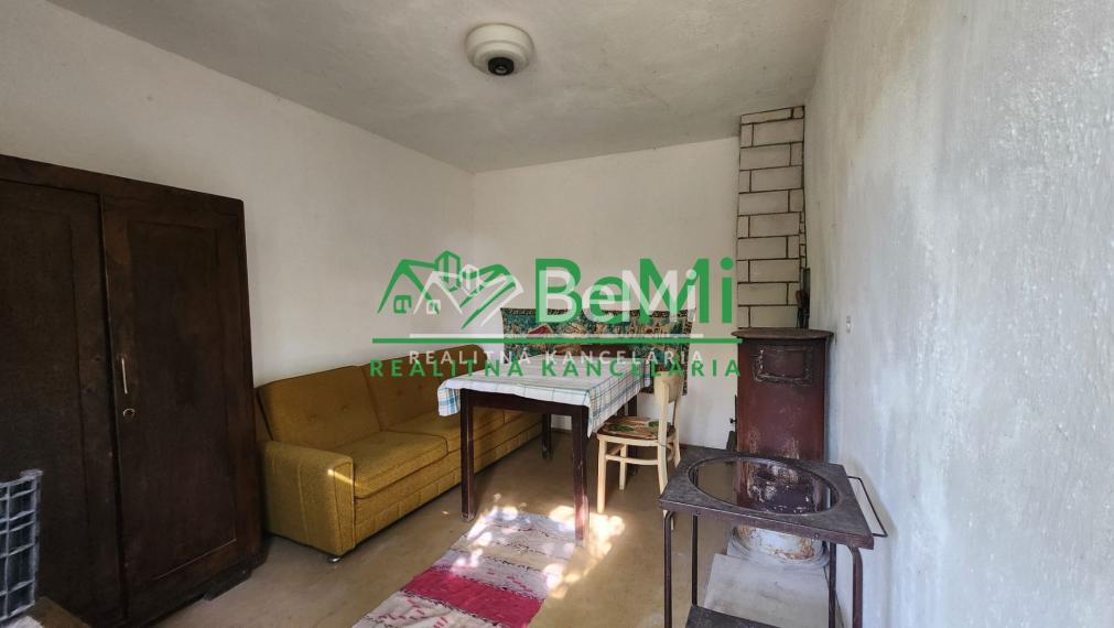 Predaj, chata - Hontianske Moravce (005-13-MIMIa)