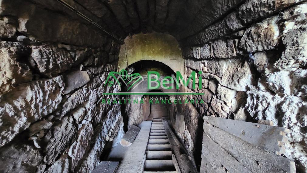 Predaj, chata - Hontianske Moravce (005-13-MIMIa)