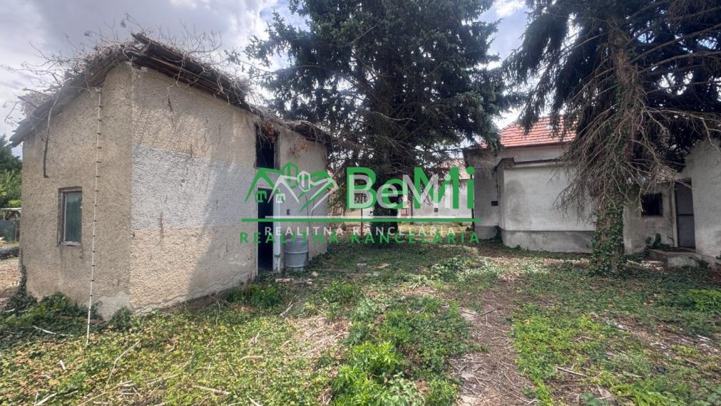 REZERVOVANÉ: 6 izb. rodinný dom s veľkým potenciálom, Ivanka pri Nitre