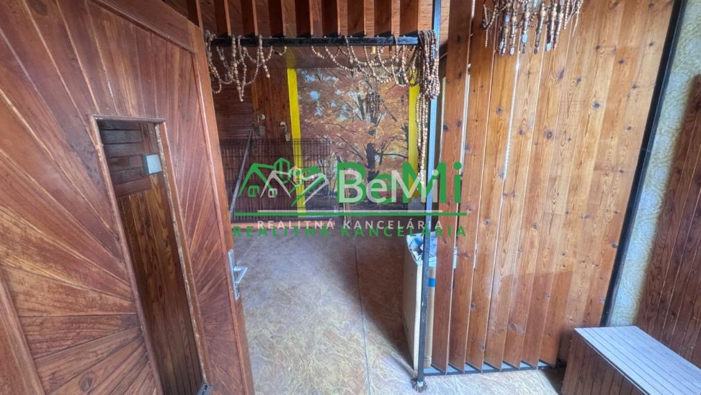 REZERVOVANÉ: 6 izb. rodinný dom s veľkým potenciálom, Ivanka pri Nitre