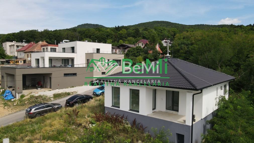 4-izbová novostavba v prémiovej lokalite – Štitáre, Pod horou