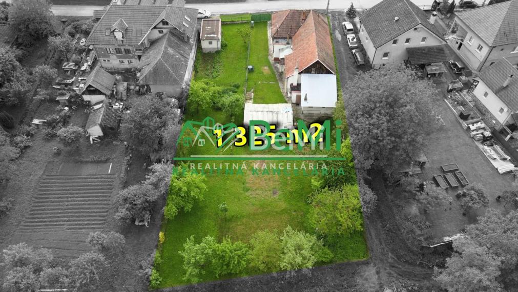 Na predaj rodinný dom s veľkým pozemkom v obci Tesáre