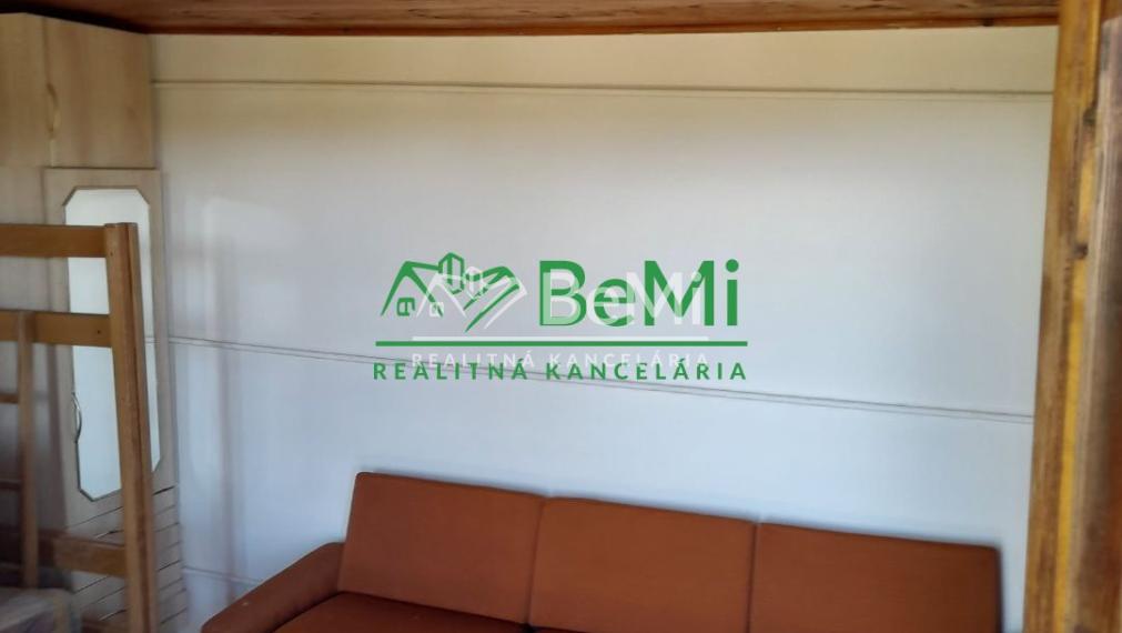 Útulná záhradná chata na predaj-Lučenec