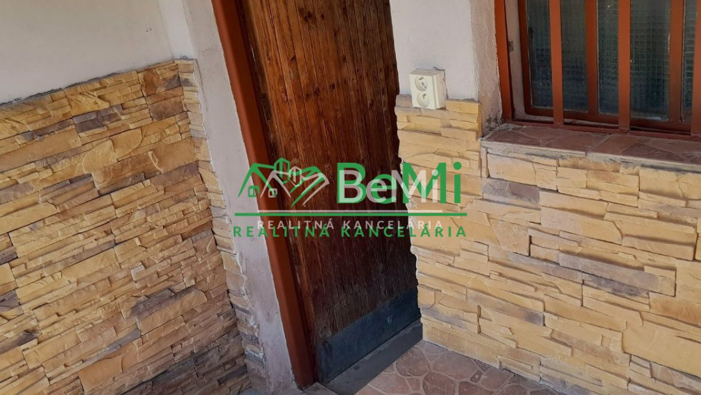 Útulná záhradná chata na predaj-Lučenec