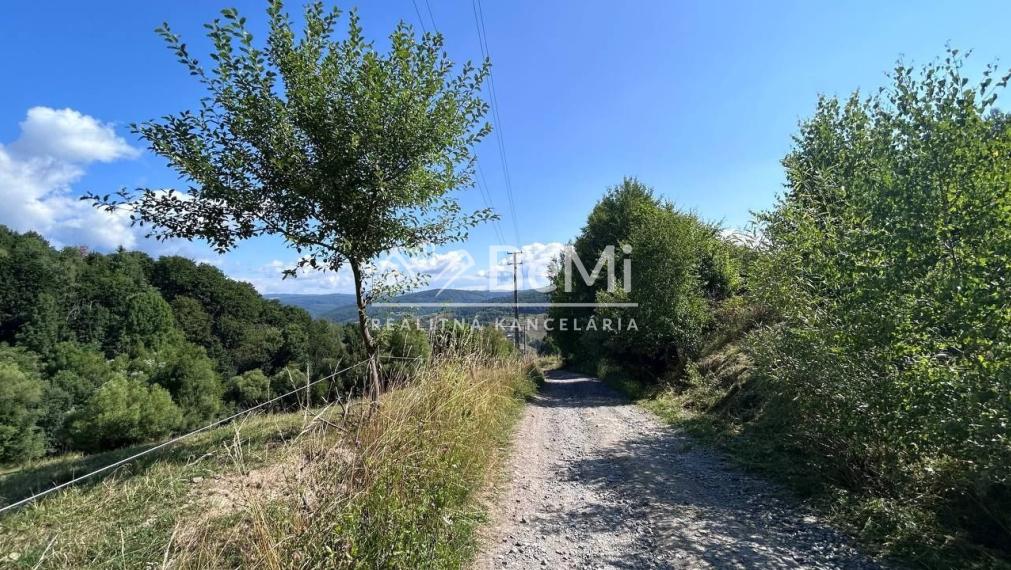 Na predaj pozemok – orná pôda v Hriňová – časť Slanec