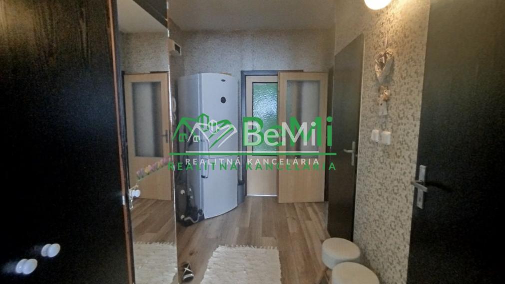 030-113-PAMA Nitra - Diely-Viničky - krásny výhľad na Zobor