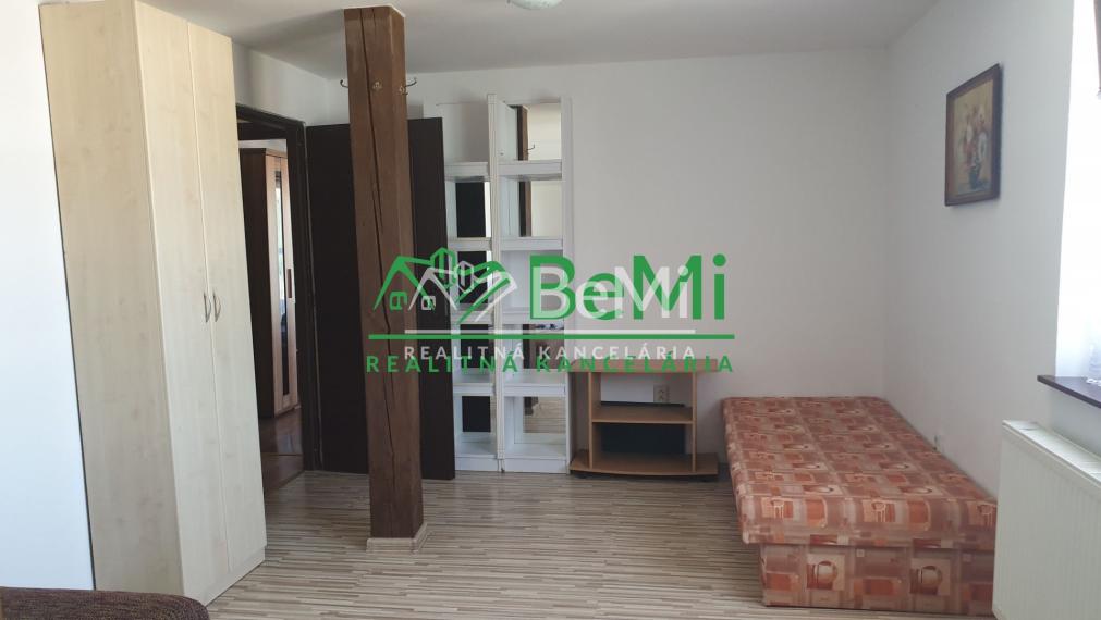 Dva rodinné DOMY...NITRA...Janíkovce (172-12-DARE)