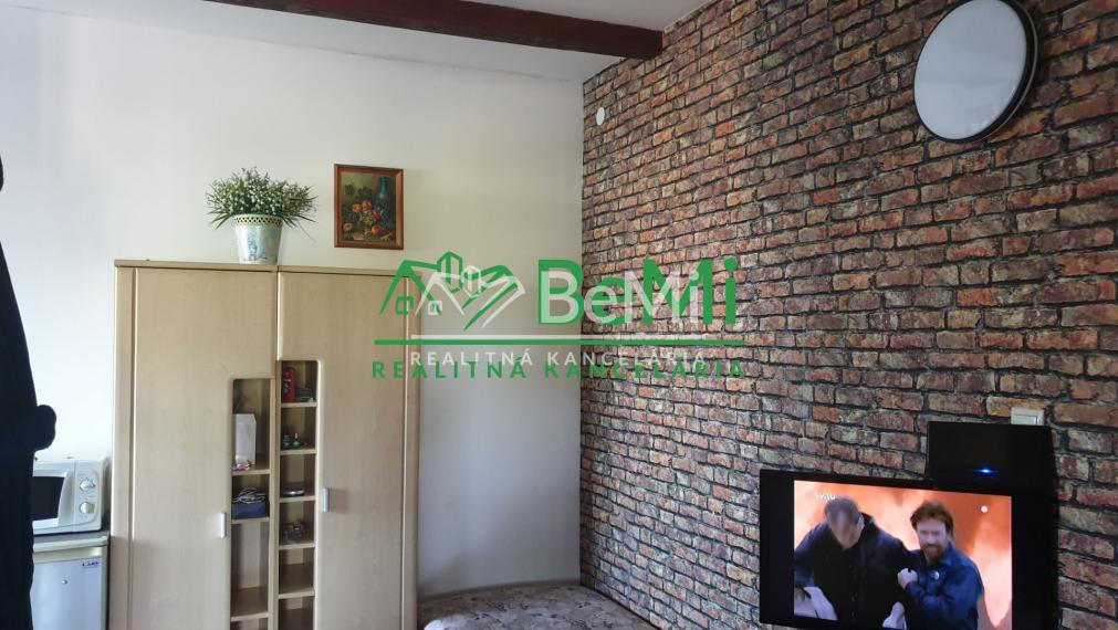 Dva rodinné DOMY...NITRA...Janíkovce (172-12-DARE)