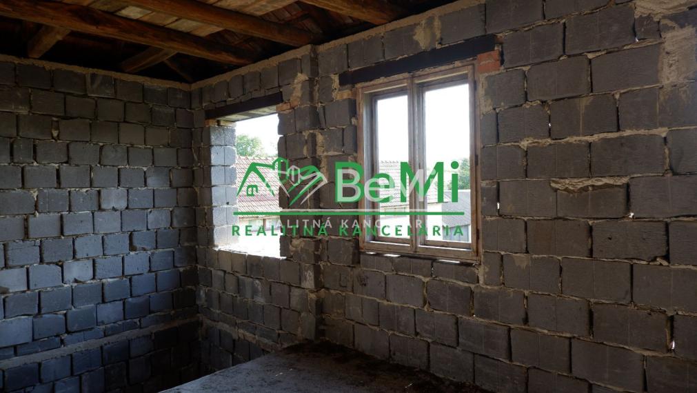 Dom s pozemkom v Szendró , Maďarsko- NA PREDAJ