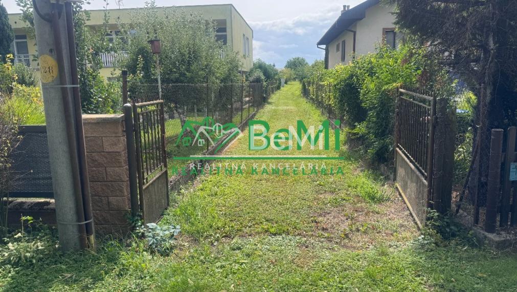 Stavebný pozemok 12á, Nitra - Dolné Krškany