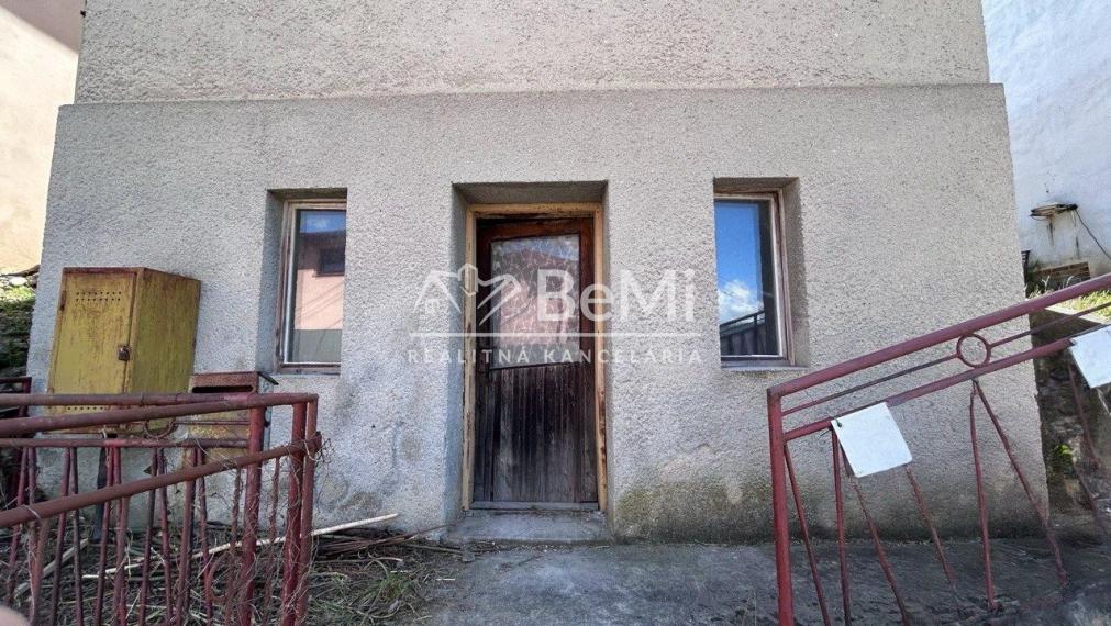 Rodinný dom na predaj – Banská Bystrica, Rudlová