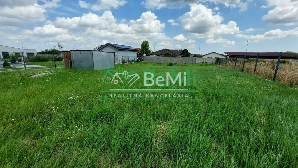 Exkluzívne na predaj stavebný pozemok v obci Častá