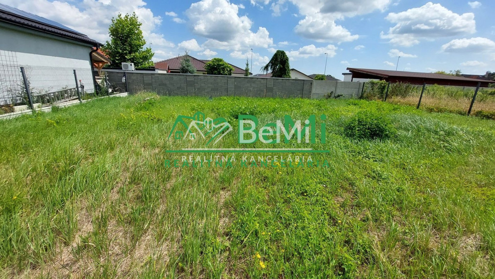 Exkluzívne na predaj stavebný pozemok v obci Častá