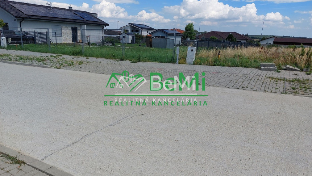 Exkluzívne na predaj stavebný pozemok v obci Častá