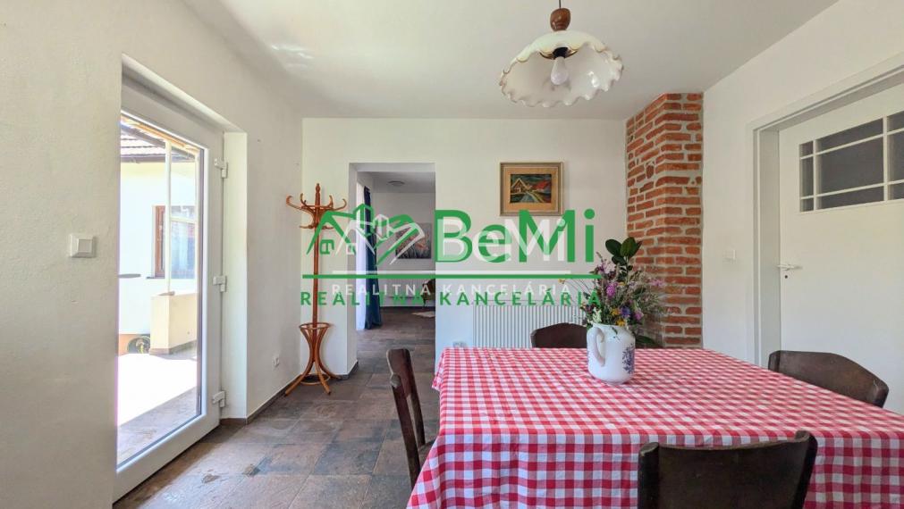 Predaj, rodinný dom / chalupa - Zlatno (1228-12-AFI)