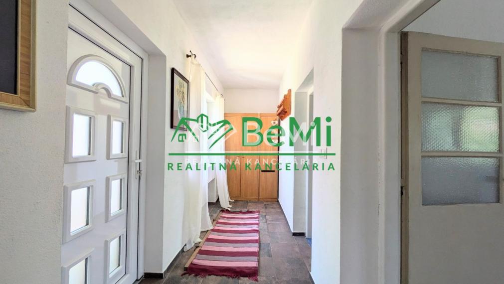 Predaj, rodinný dom / chalupa - Zlatno (1228-12-AFI)