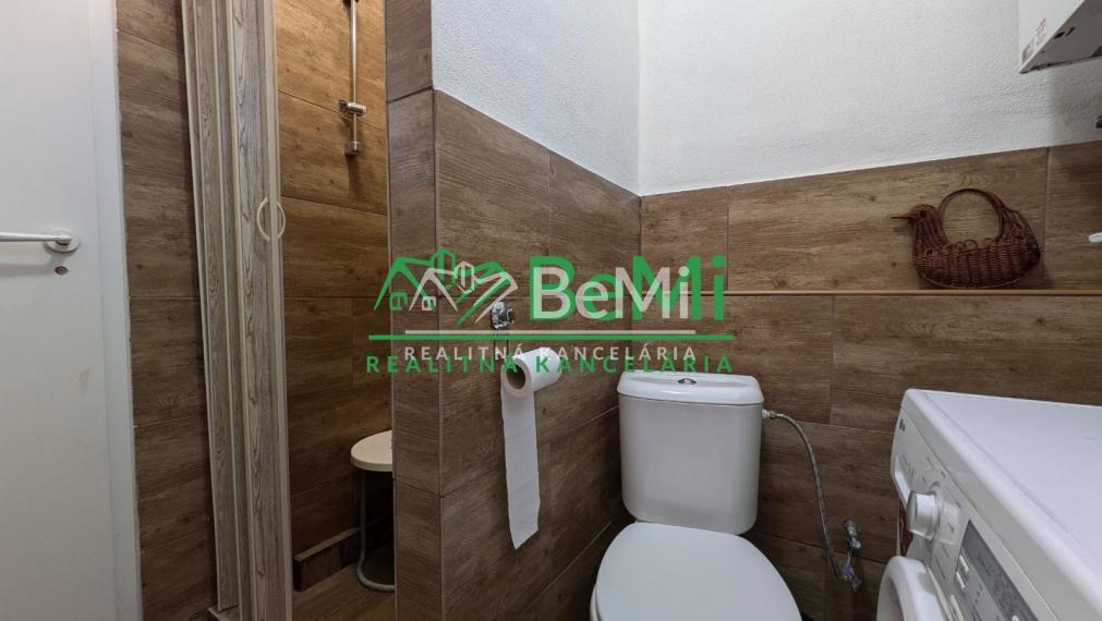 Predaj, rodinný dom / chalupa - Zlatno (1228-12-AFI)