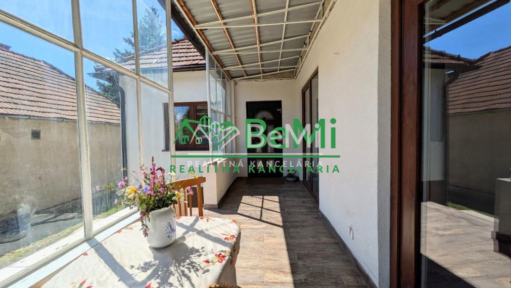 Predaj, rodinný dom / chalupa - Zlatno (1228-12-AFI)